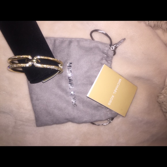 Michael Kors cuff - Picture 4 of 7